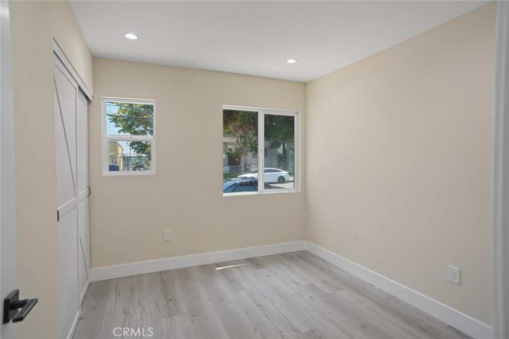 3123 Hyde Park Boulevard Property Photo 17