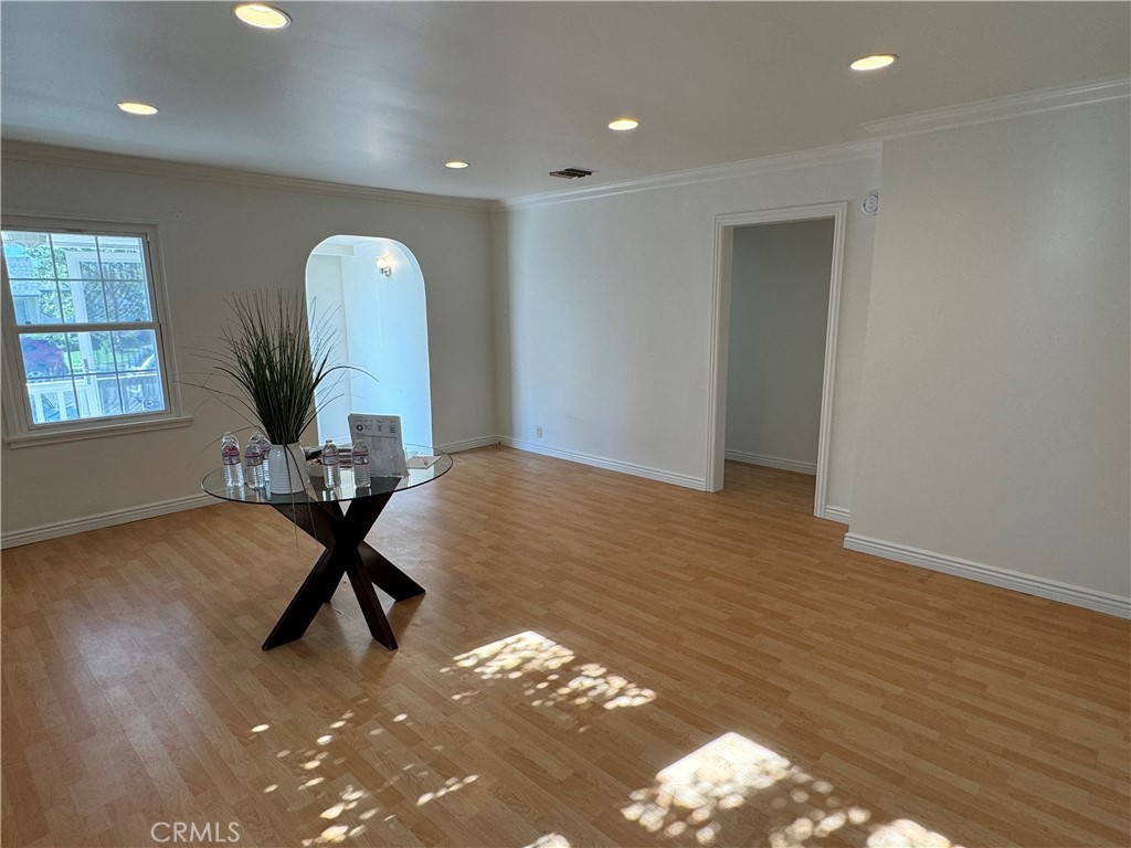 2236 N Manning Property Photo 4