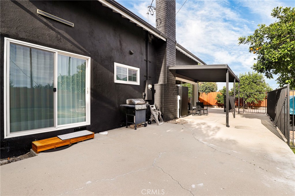 17052 Barneston Property Photo 43