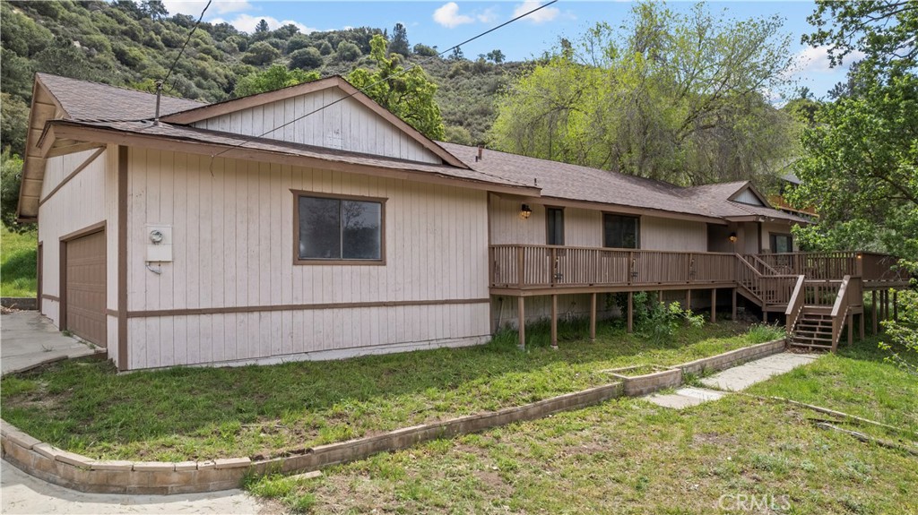 29570 Butterfield Property Photo 4