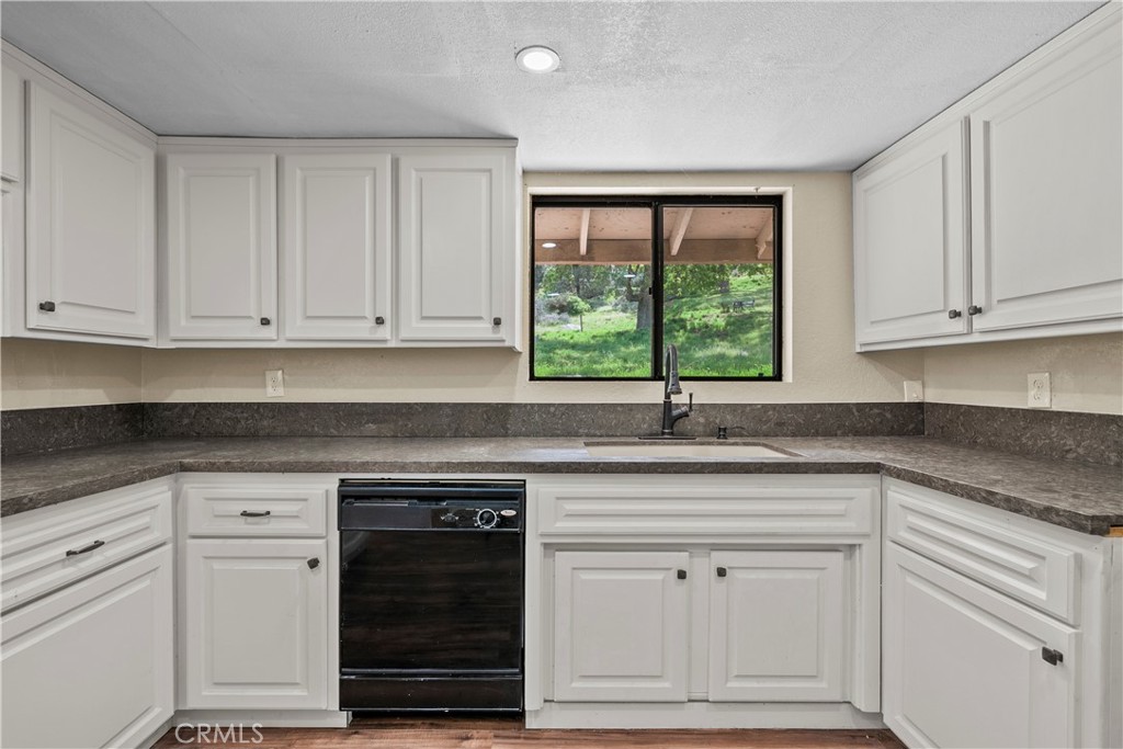 29570 Butterfield Property Photo 13