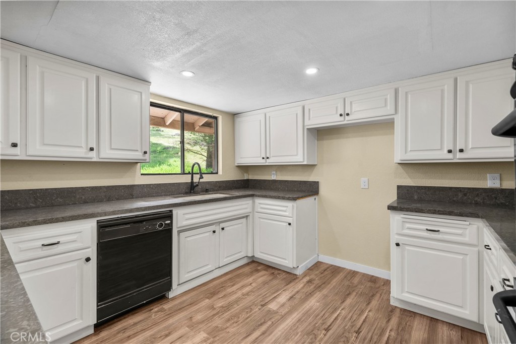 29570 Butterfield Property Photo 16