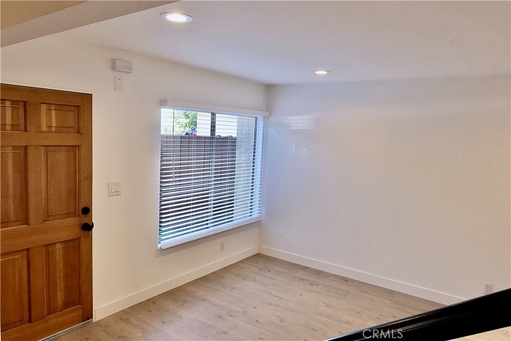 7300 Lennox J3 Property Photo 12