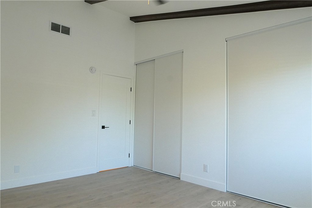 7300 Lennox J3 Property Photo 27