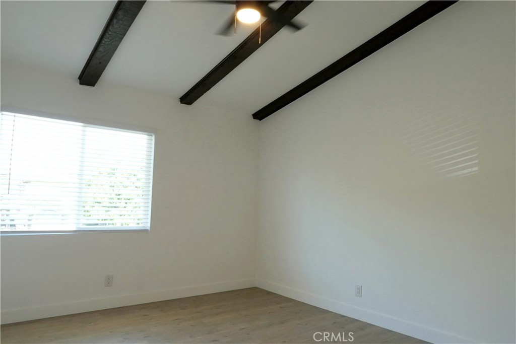 7300 Lennox J3 Property Photo 28