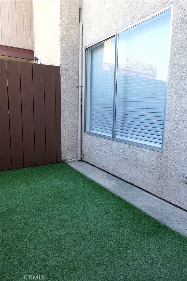 7300 Lennox J3 Property Photo 29