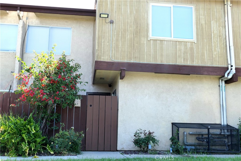 7300 Lennox J3 Property Photo 34