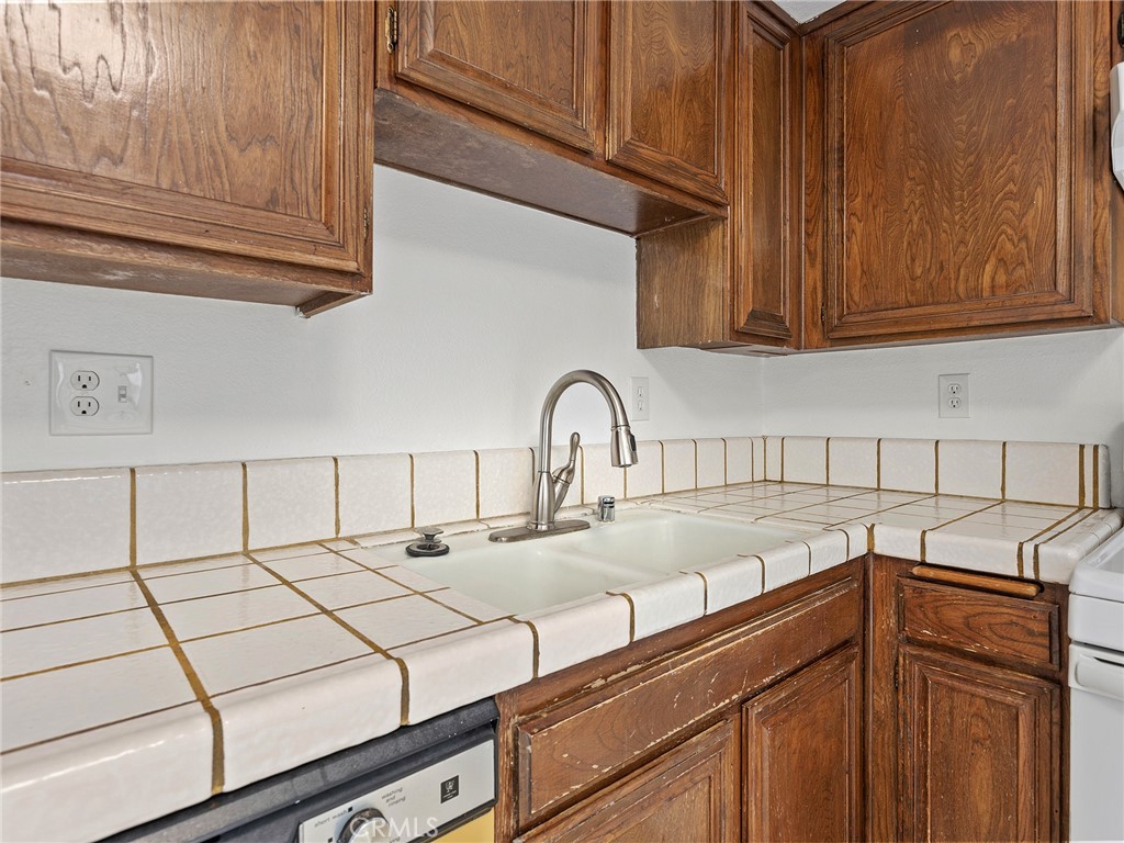 330 N 5th Street Property Photo 5
