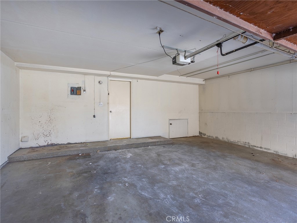 330 N 5th Street Property Photo 30