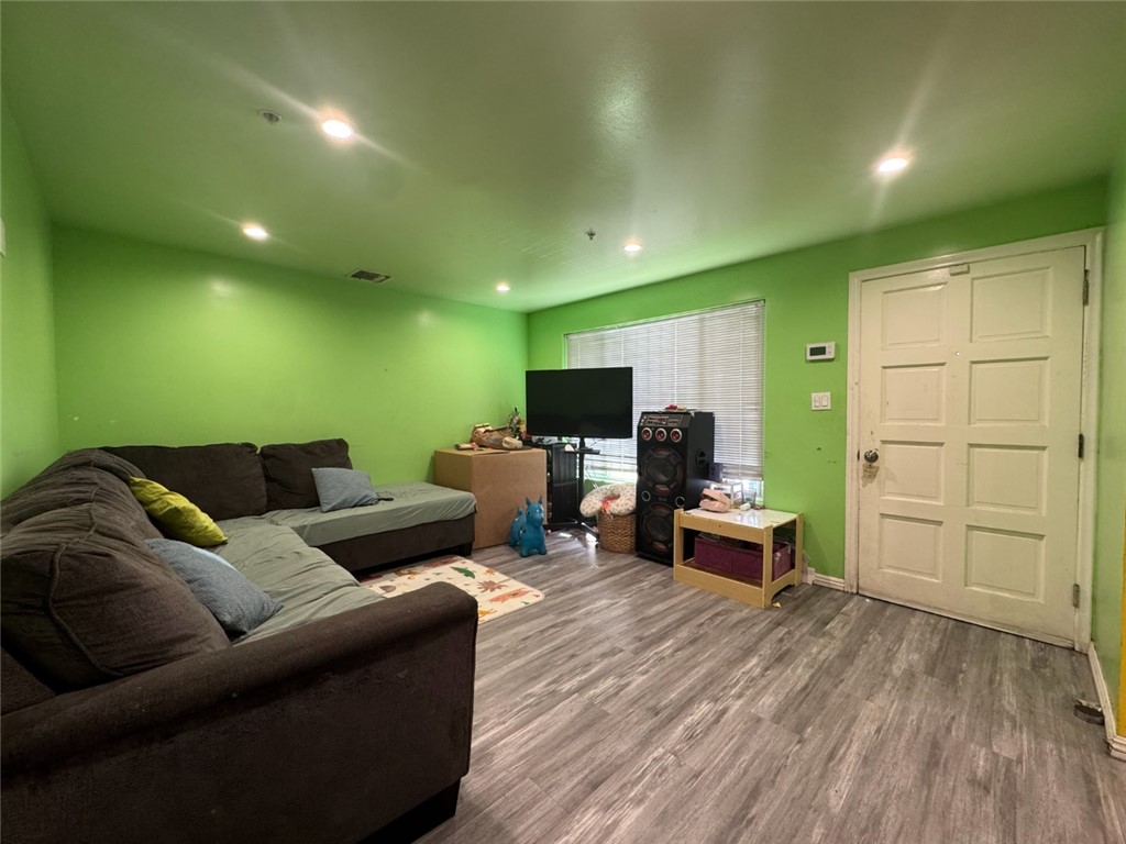 15723 Kadota Property Photo 9