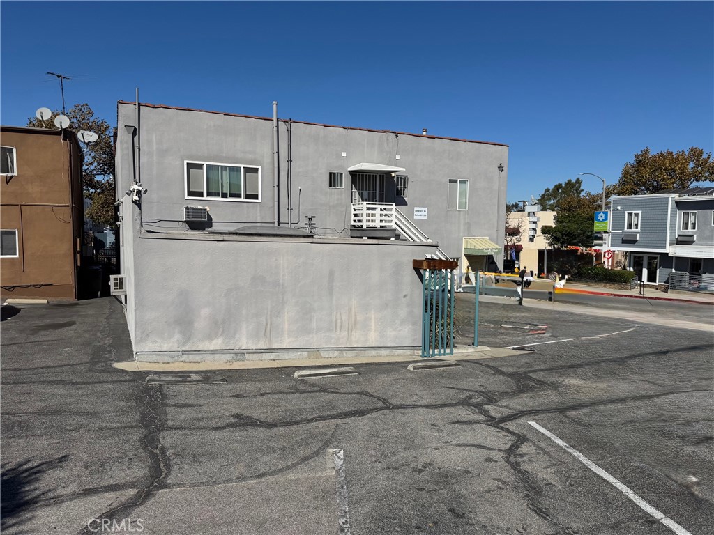 3026 Pico Boulevard Property Photo 3