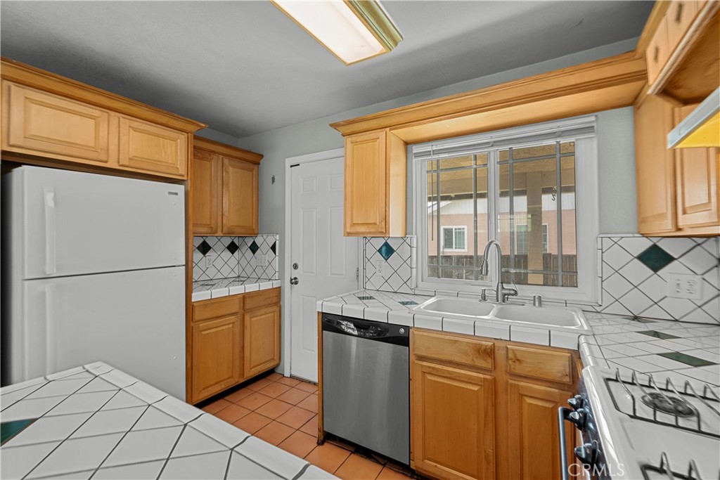 34947 Avenue C Property Photo 16
