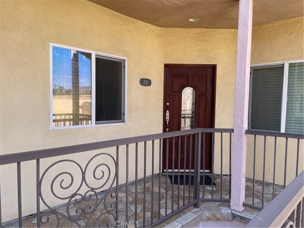626 E Orange Grove Avenue 301 Property Photo 3