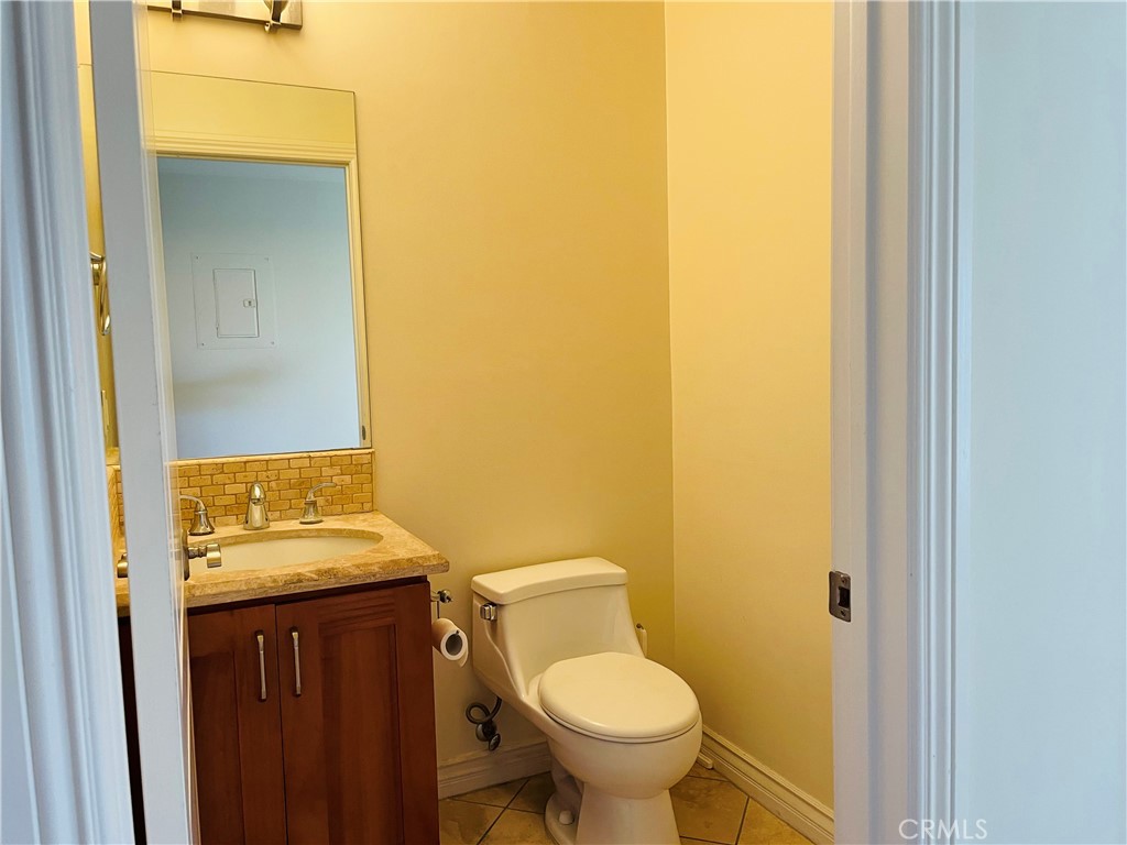 626 E Orange Grove Avenue 301 Property Photo 11