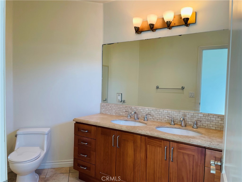 626 E Orange Grove Avenue 301 Property Photo 25