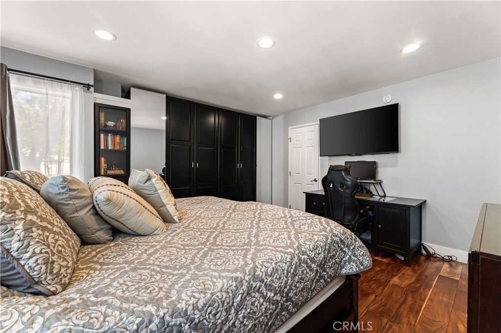 10550 Sunland 7 Property Photo 7