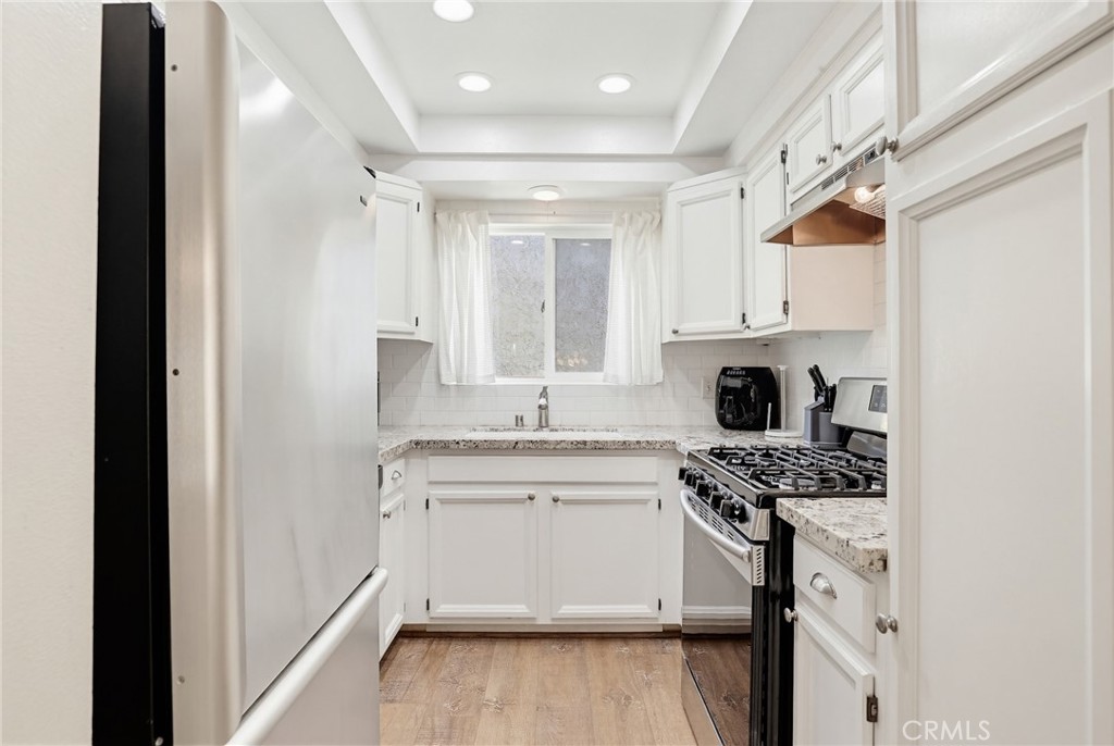 5413 Driftwood Street Property Photo 8