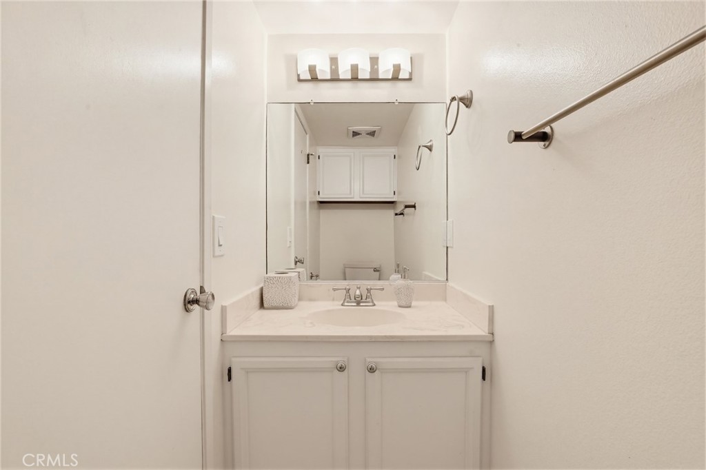 5413 Driftwood Street Property Photo 15