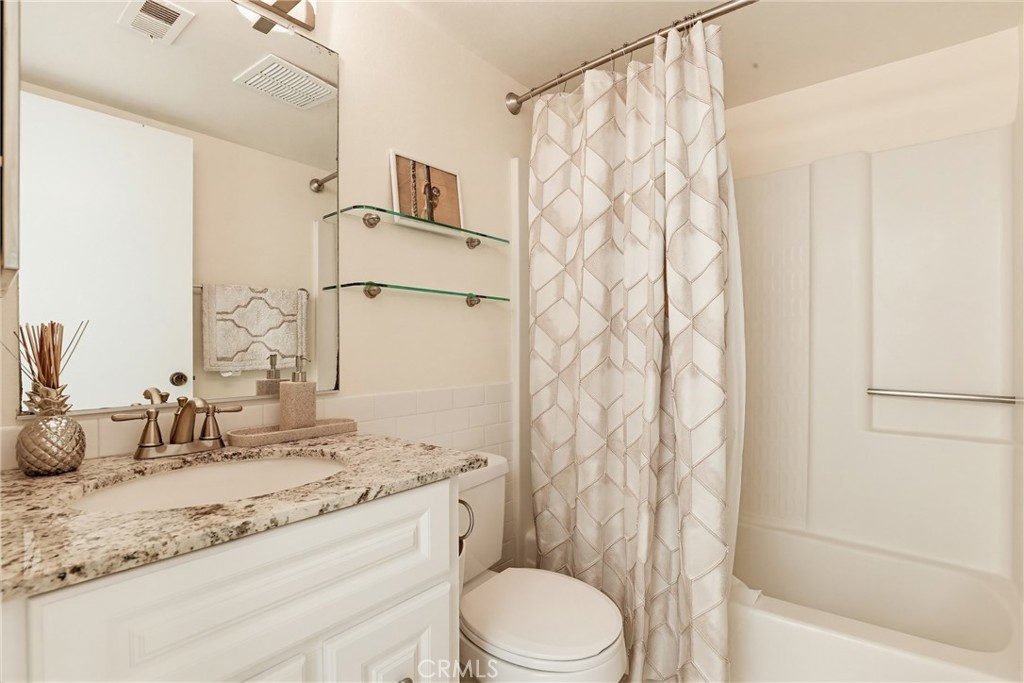 5413 Driftwood Street Property Photo 29