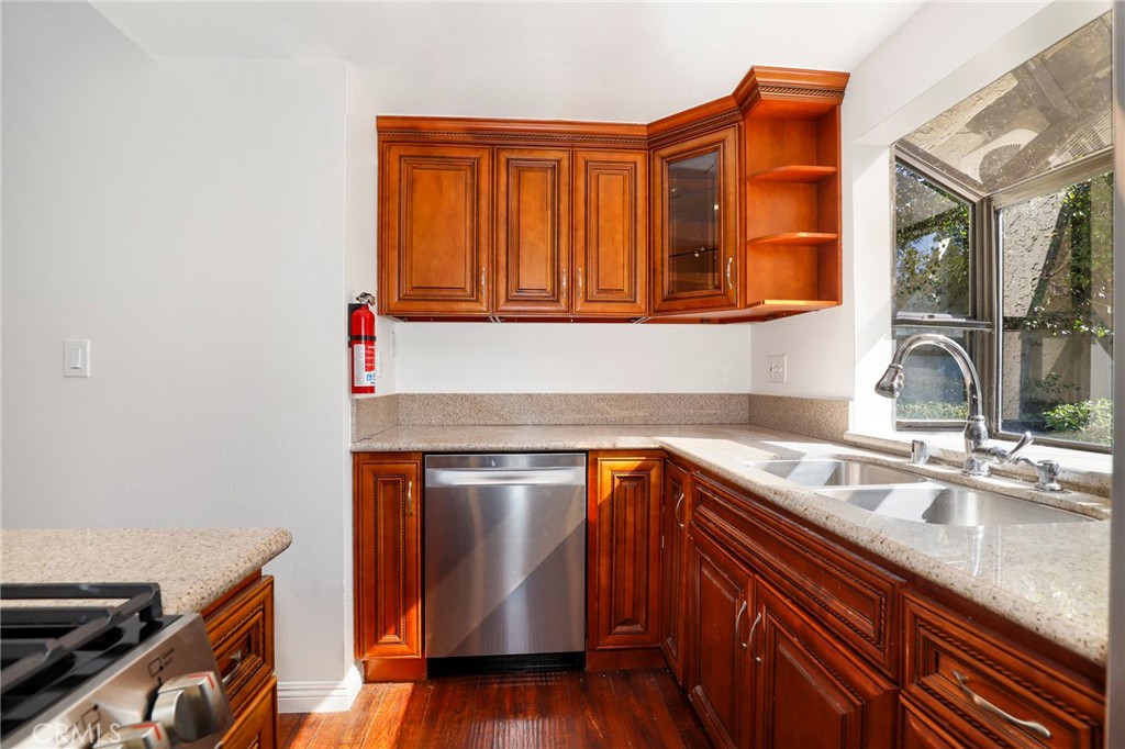 5738 Skyview Way C Property Photo 7