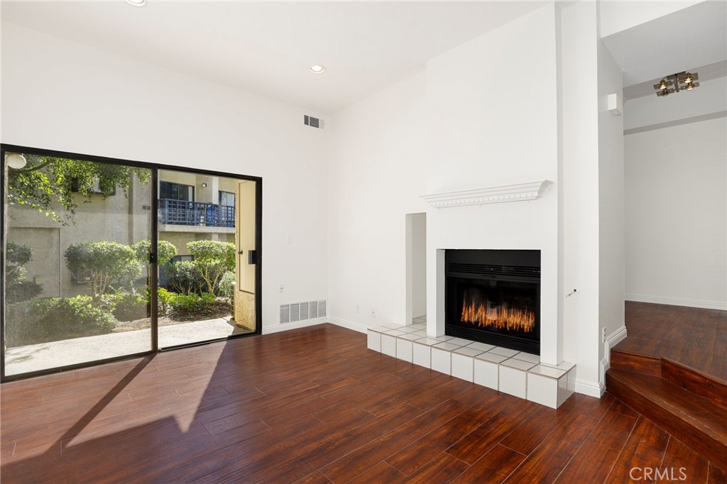 5738 Skyview Way C Property Photo 10