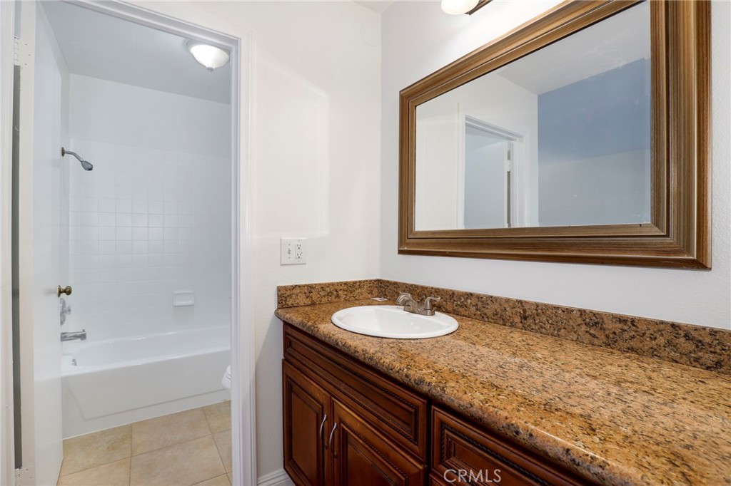 5738 Skyview Way C Property Photo 18