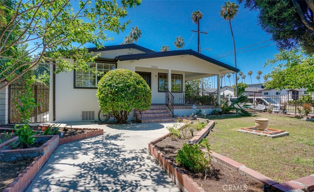 14260 Kittridge Street Property Photo 2