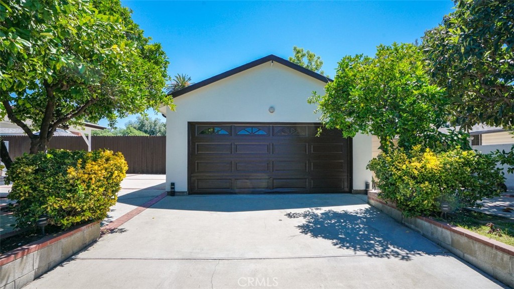 14260 Kittridge Street Property Photo 30