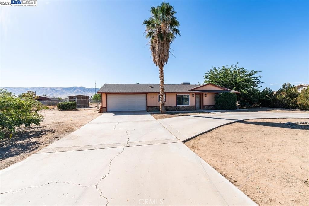 21019 Rambling Property Photo 2