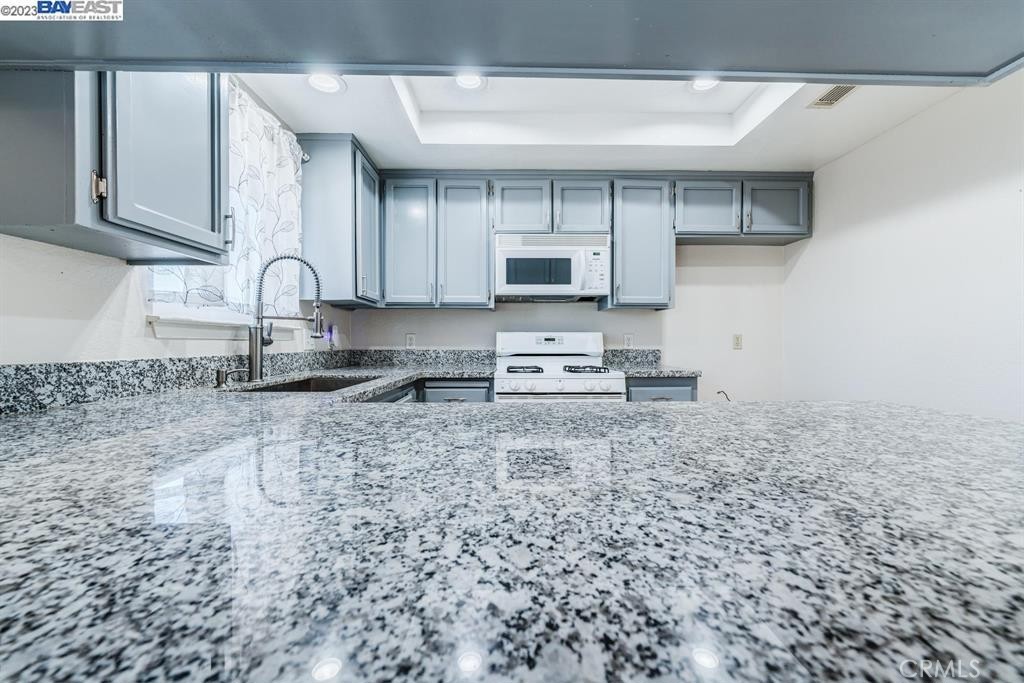 21019 Rambling Property Photo 11