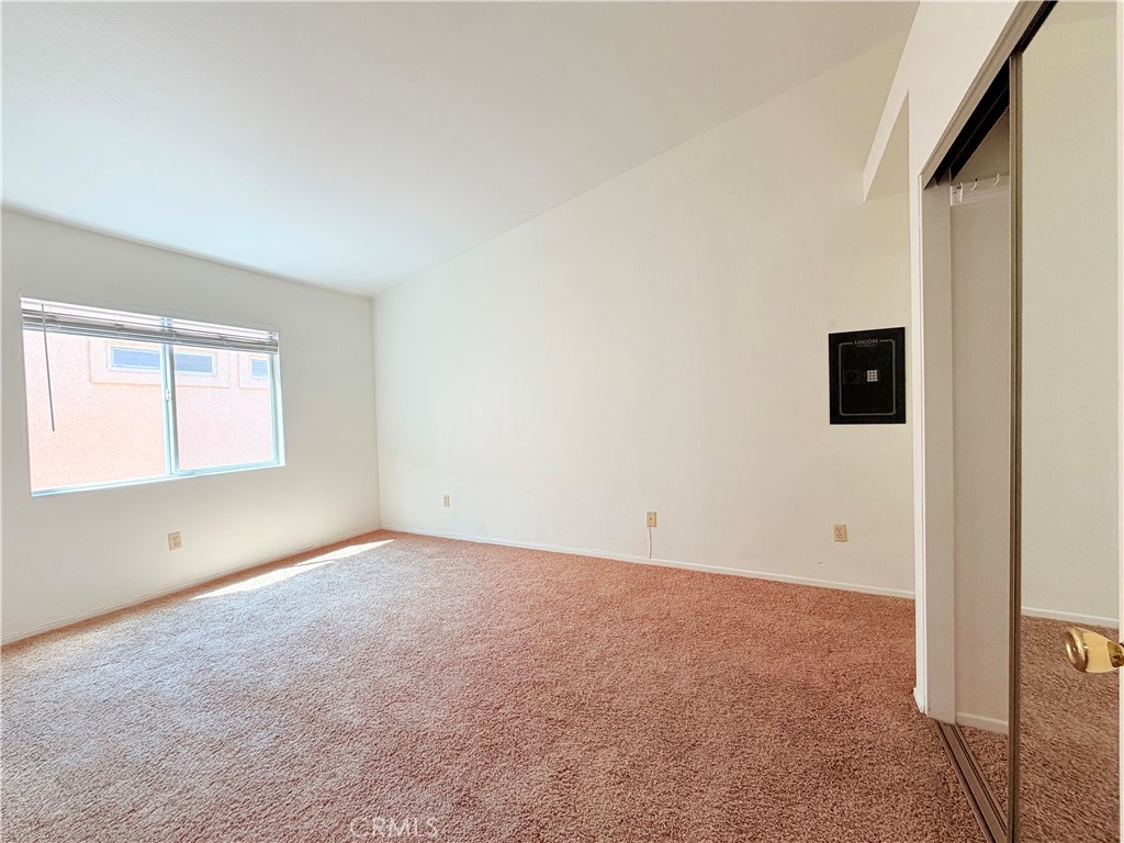 25152 Steinbeck B Property Photo 17
