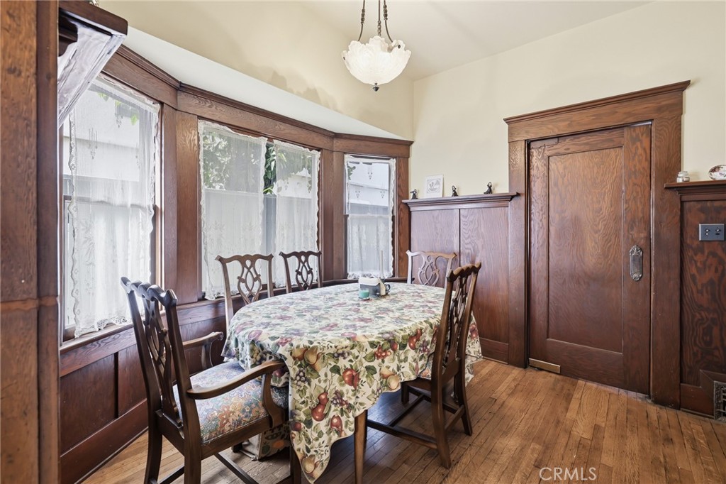 1415 S Manhattan Place Property Photo 26