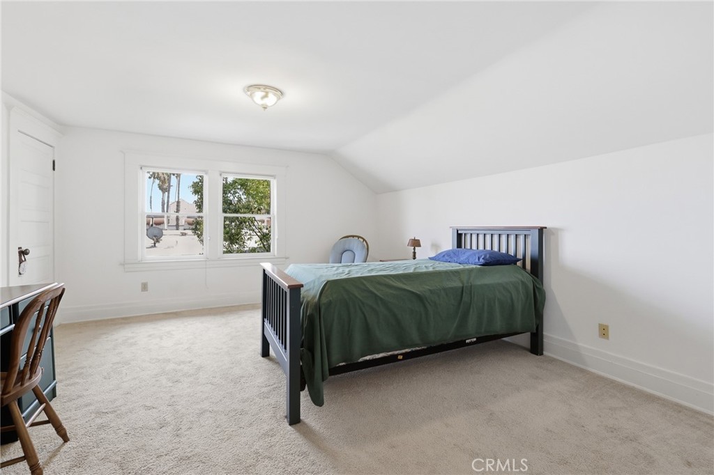 1415 S Manhattan Place Property Photo 48