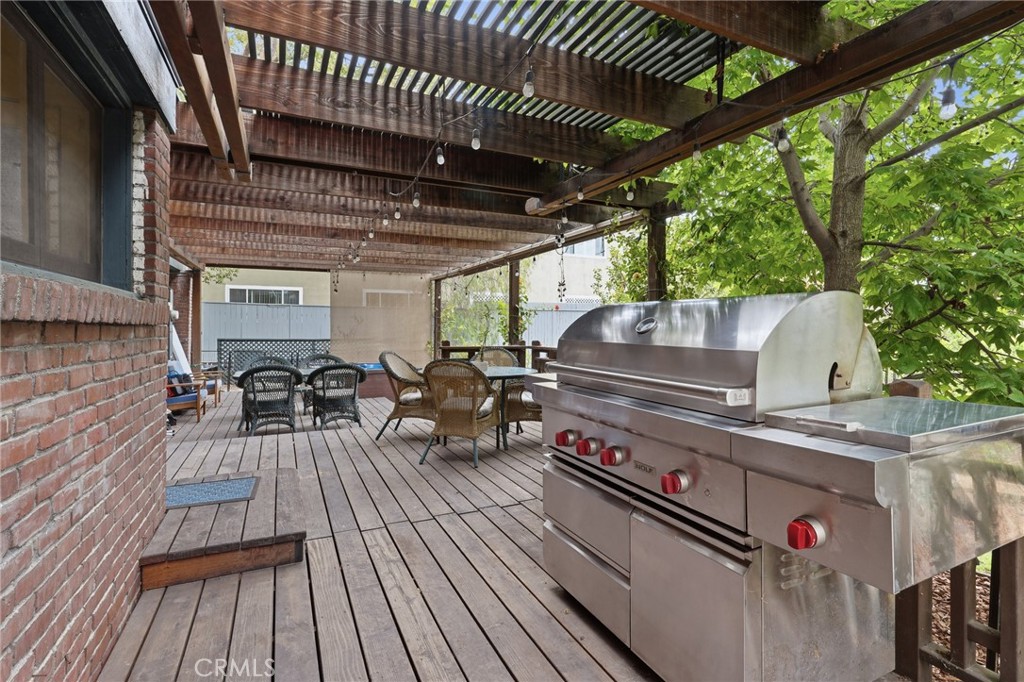 1415 S Manhattan Place Property Photo 53