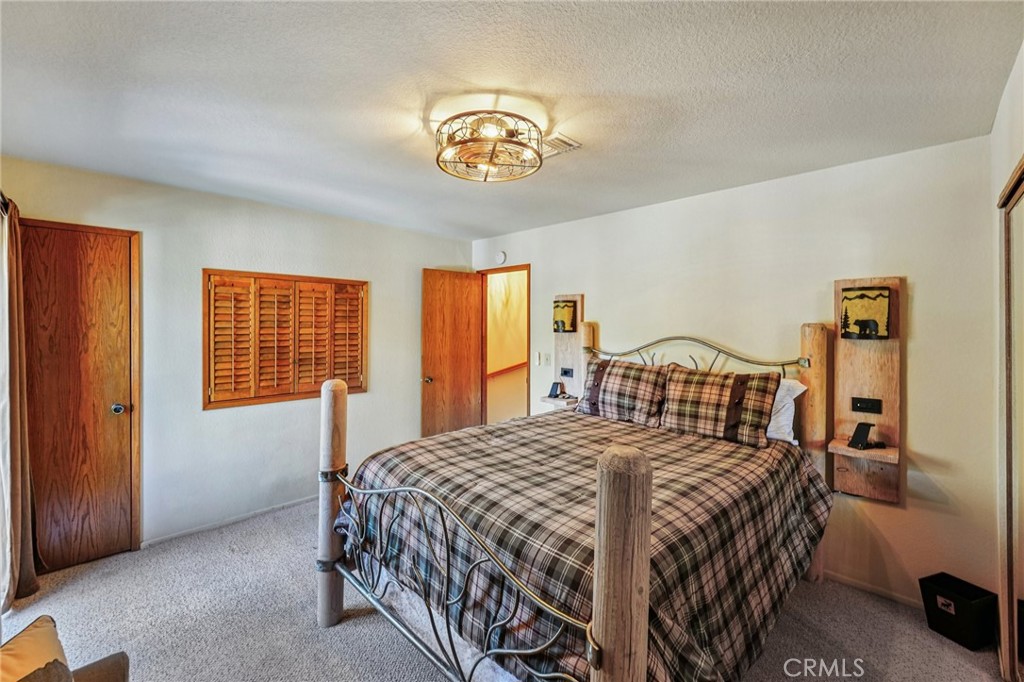 1847 Thrush Road Property Photo 11