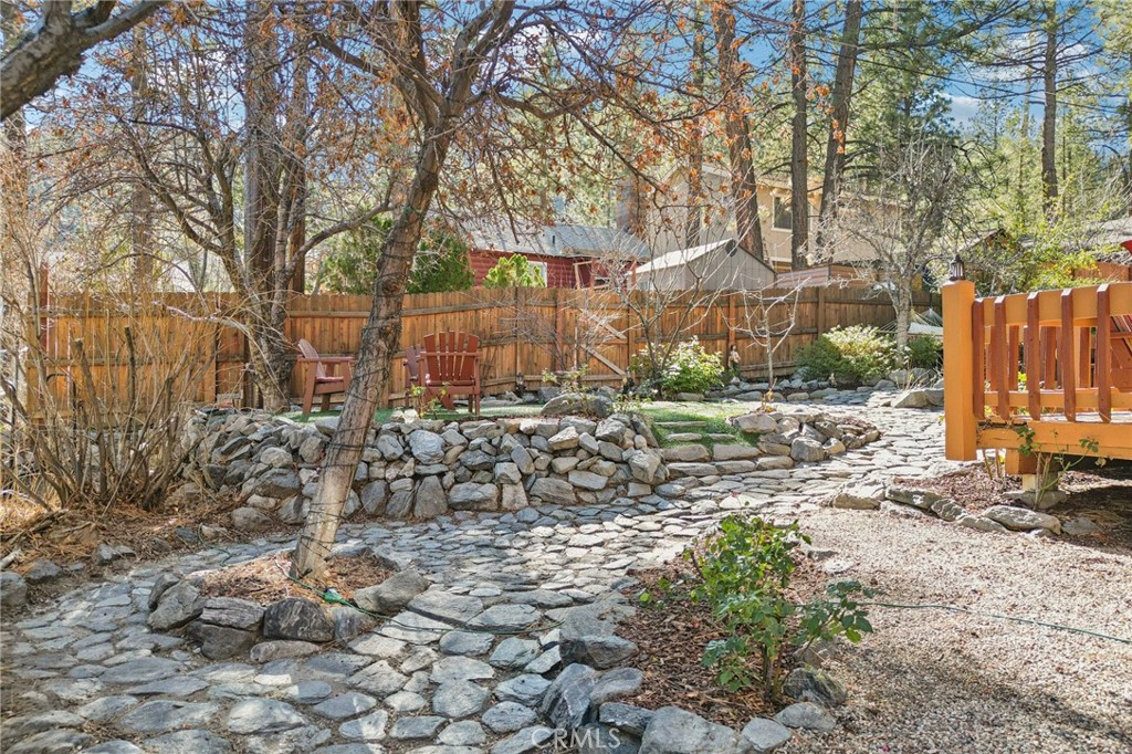 1847 Thrush Road Property Photo 23