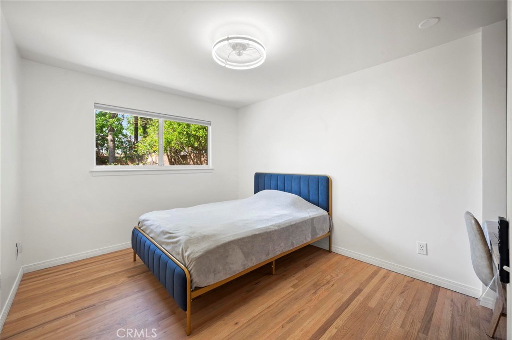 18543 Chatsworth Property Photo 18