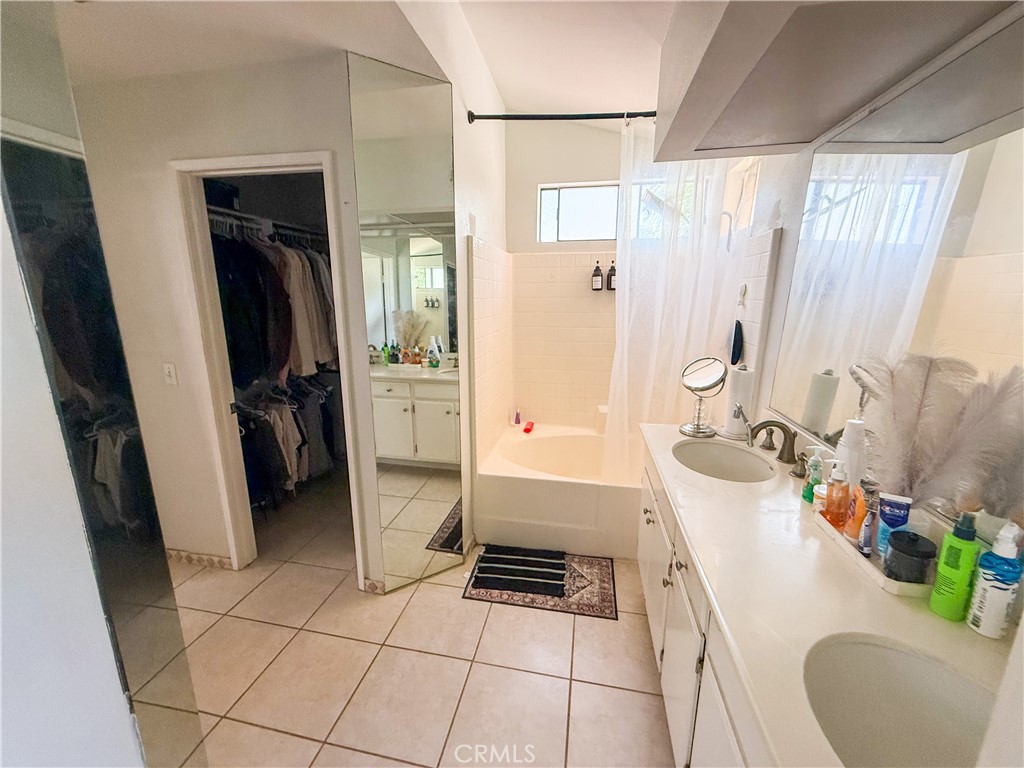 28982 Sam Place Property Photo 10