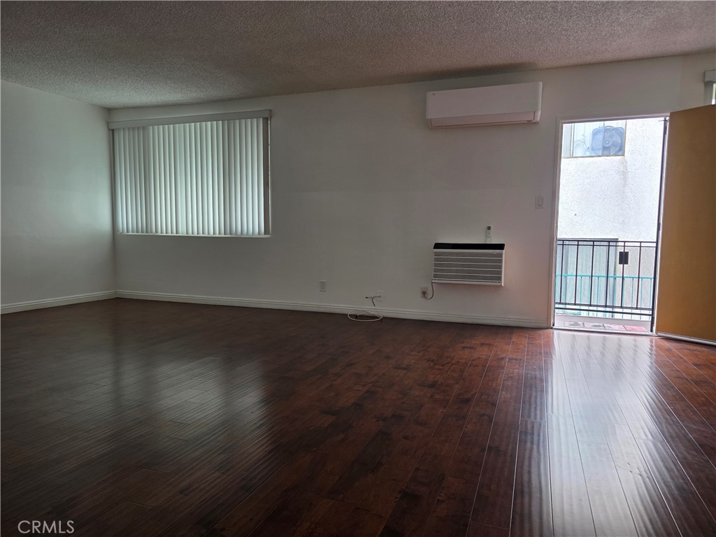 706 E Harvard 5 Property Photo 4