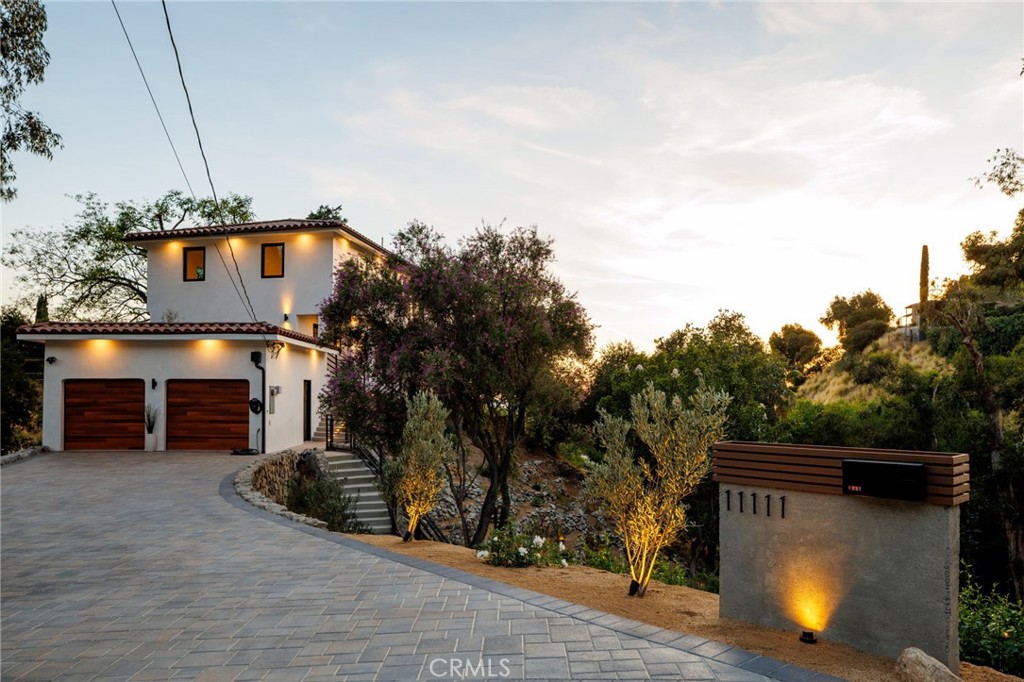 11111 Tujunga Canyon Property Photo 2
