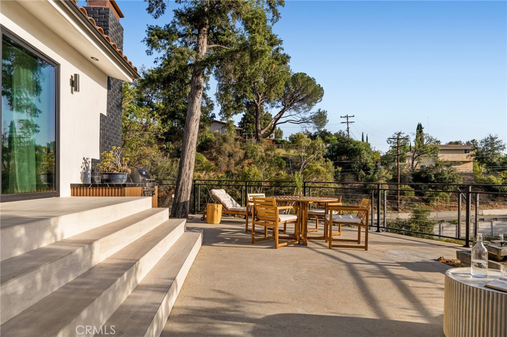 11111 Tujunga Canyon Property Photo 9