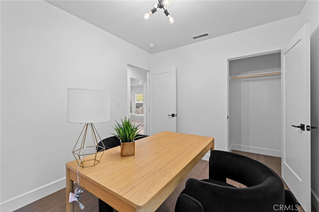827 N Lamer Property Photo 30
