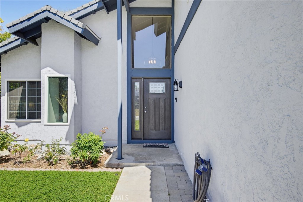 27923 Redwood Glen Road Property Photo 2