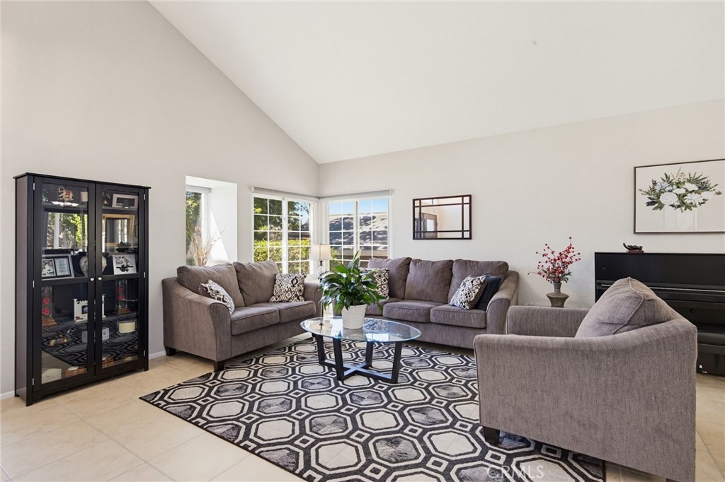 27923 Redwood Glen Road Property Photo 6