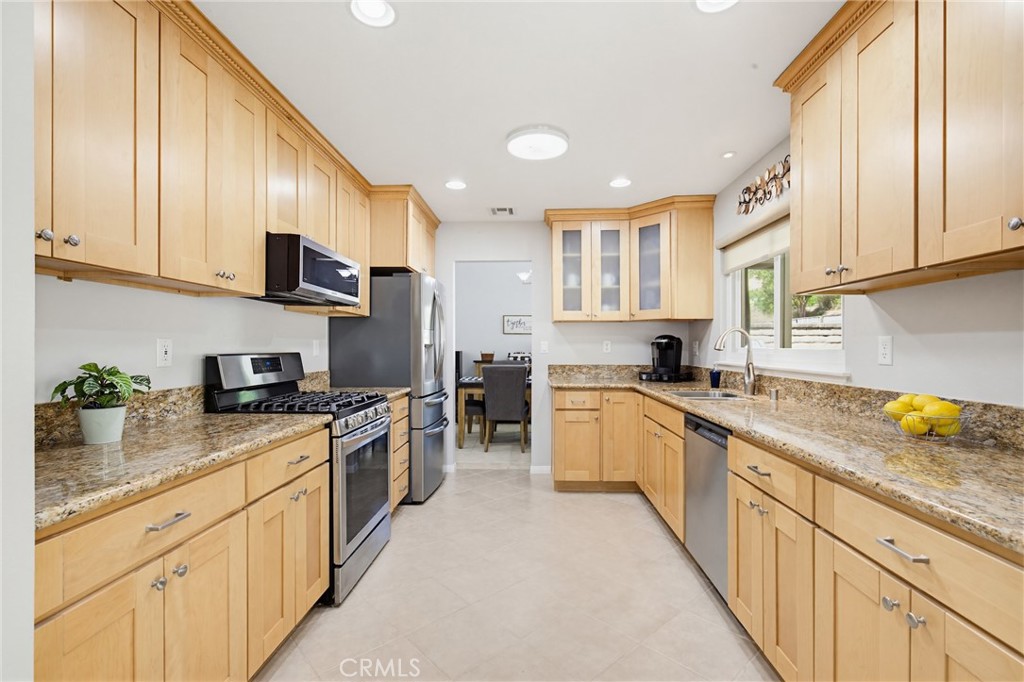 27923 Redwood Glen Road Property Photo 13