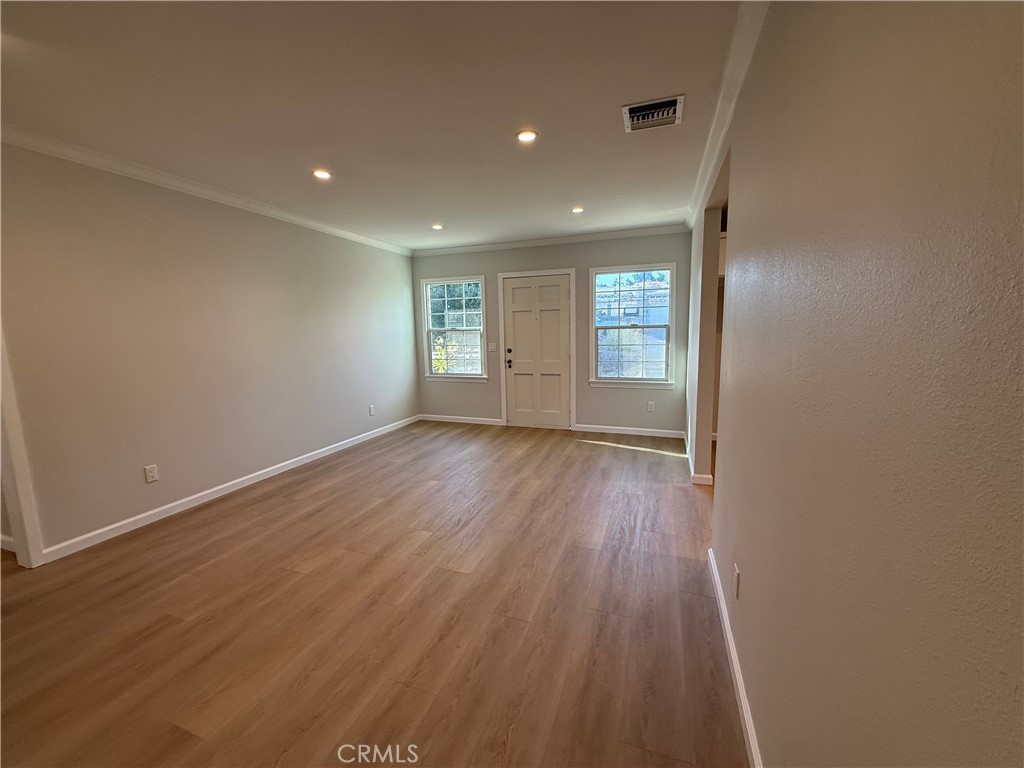 10260 Marcus Property Photo 8