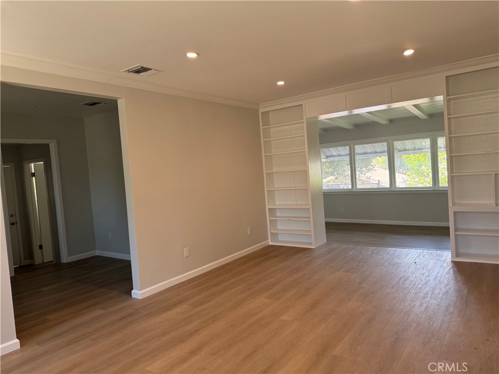 10260 Marcus Property Photo 10