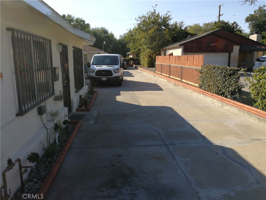 1364 Bell Street Property Photo 4