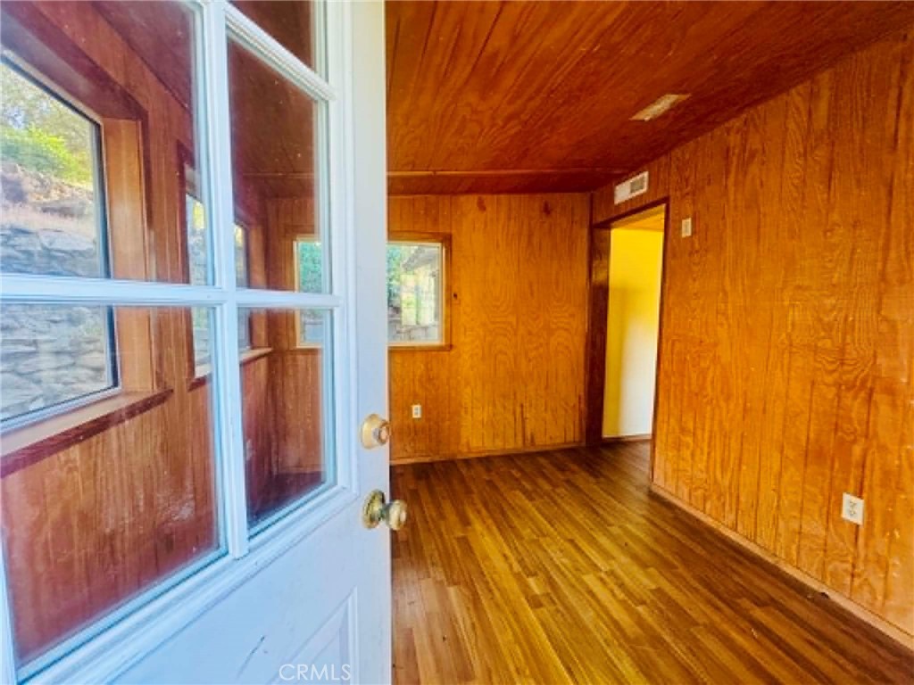 7916 Glenties Lane Property Photo 6