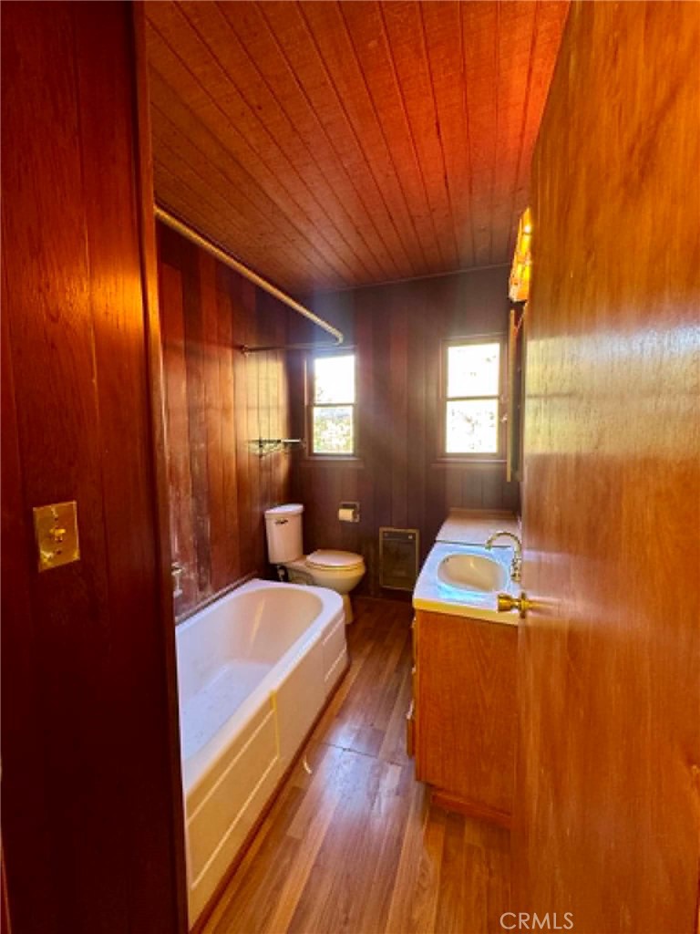 7916 Glenties Lane Property Photo 16